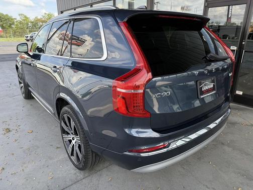 2022 Volvo XC90 T6 Inscription