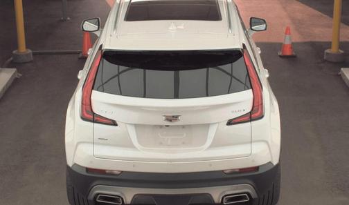 2022 Cadillac XT4 Premium Luxury