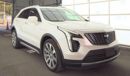 2022 Cadillac XT4 Premium Luxury