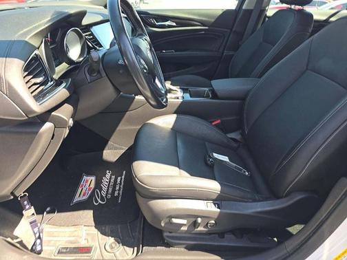 2018 Buick Regal Sportback Essence
