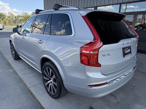 2024 Volvo XC90 B6 Plus Bright Theme 7-Seater