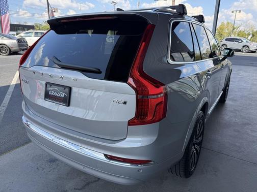 2024 Volvo XC90 B6 Plus Bright Theme 7-Seater