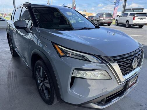 2022 Nissan Rogue SL