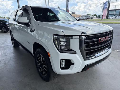 2021 GMC Yukon XL 4WD AT4