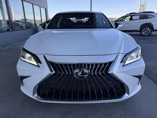 2025 Lexus ES 350 Base