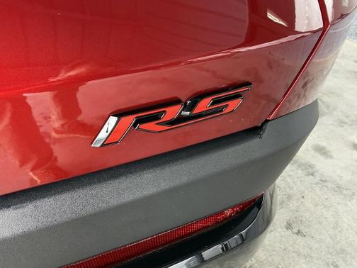 Radiant Red Tintcoat 2025 Chevrolet Equinox FWD RS