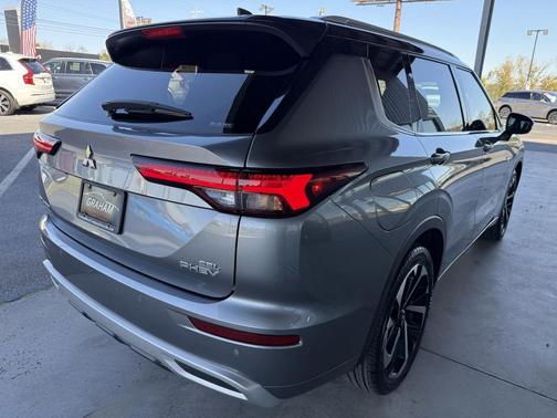 2023 Mitsubishi Outlander PHEV SEL