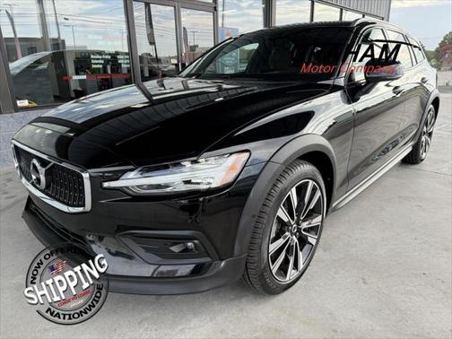 2022 Volvo V60 Cross Country T5
