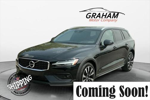2022 Volvo V60 Cross Country T5