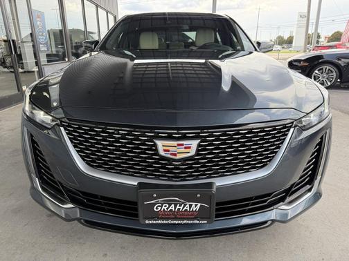 2022 Cadillac CT5 Luxury