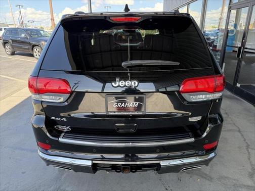 2020 Jeep Grand Cherokee Summit