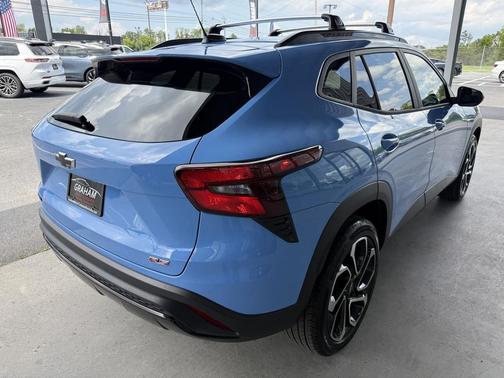 Blue 2024 Chevrolet Trax 2RS