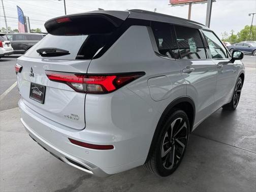 2023 Mitsubishi Outlander PHEV SEL