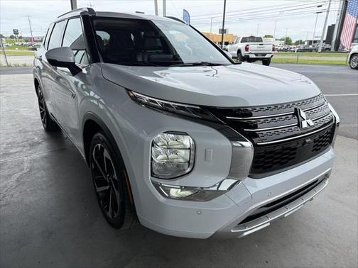 2023 Mitsubishi Outlander PHEV SEL