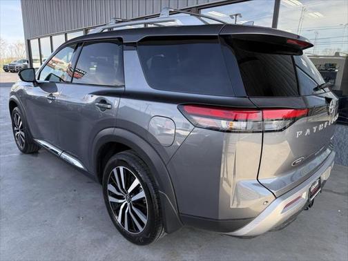 2024 Nissan Pathfinder Platinum 4WD