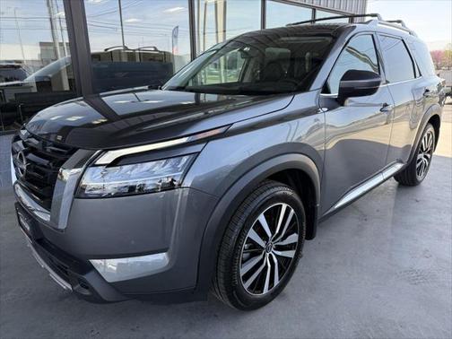 2024 Nissan Pathfinder Platinum 4WD