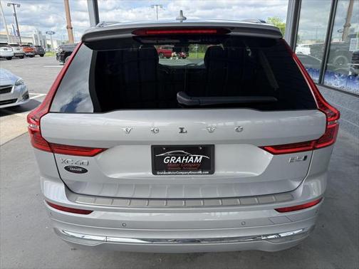 2023 Volvo XC60 B5 Plus Bright Theme