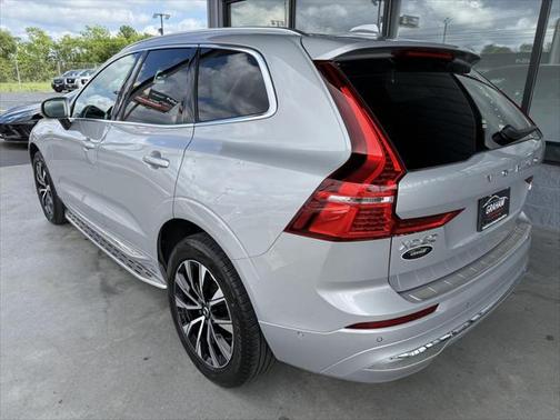2023 Volvo XC60 B5 Plus Bright Theme