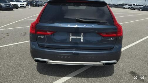2018 Volvo V90 Cross Country T6