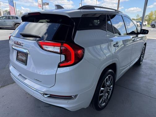 2022 GMC Terrain Denali
