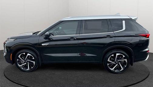 2024 Mitsubishi Outlander PHEV SEL