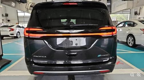 2022 Chrysler Pacifica L