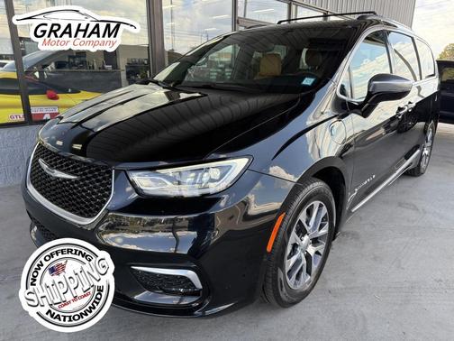 2022 Chrysler Pacifica L