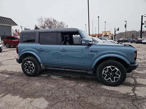 2023 Ford Bronco Outer Banks