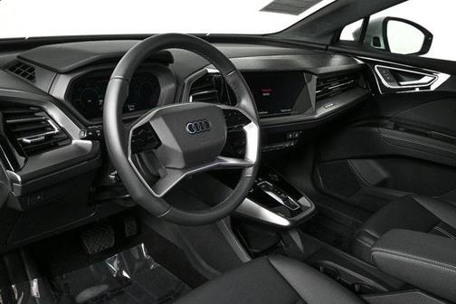 2024 Audi Q4 e-tron Premium Plus 55 quattro