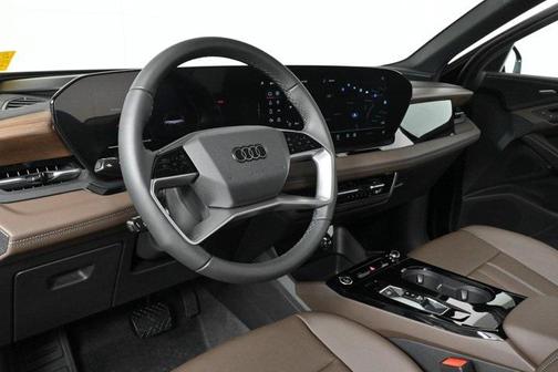 2025 Audi Q6 e-tron Premium Plus quattro