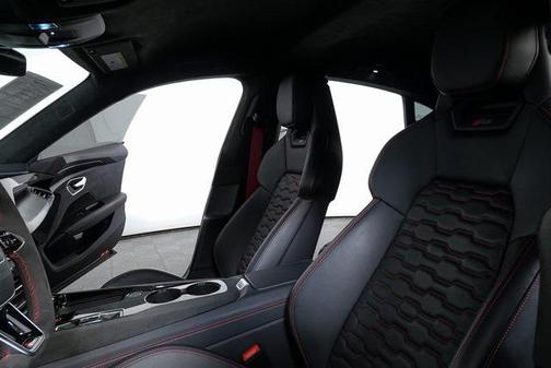 2022 Audi RS e-tron GT quattro