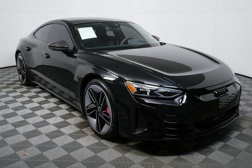 2022 Audi RS e-tron GT quattro