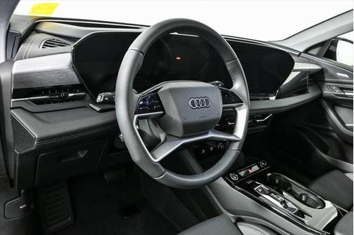 2025 Audi Q6 e-tron Prestige quattro
