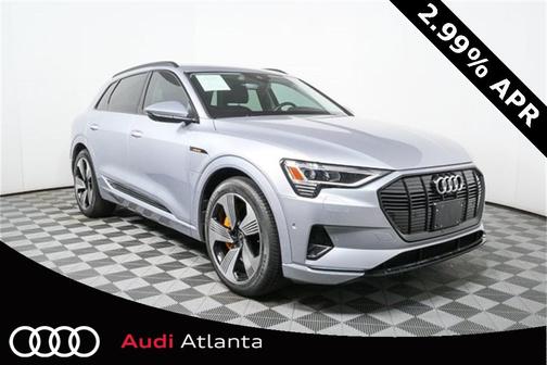 2022 Audi e-tron Premium Plus