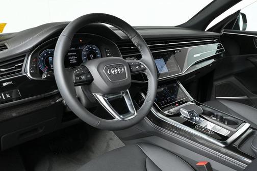 2025 Audi Q8 55 Premium Plus