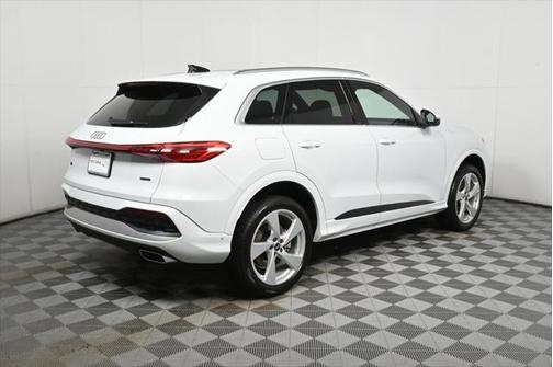 2025 Audi Q5 Premium Plus