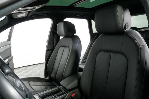 2022 Audi Q3 45 S line Premium