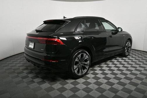 2025 Audi Q8 55 Premium Plus