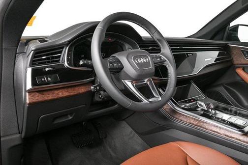 2025 Audi Q8 55 Premium Plus