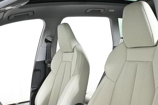 2025 Audi Q6 e-tron Premium Plus quattro