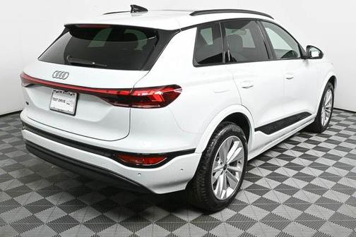 2025 Audi Q6 e-tron Premium