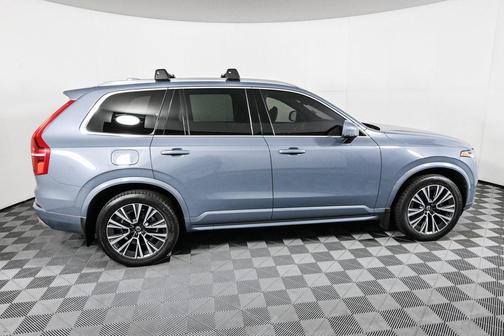2020 Volvo XC90 T6 Momentum