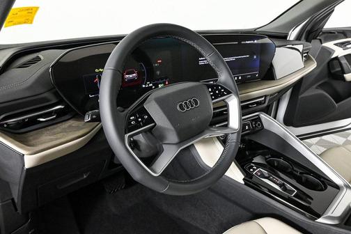 2025 Audi Q5 Premium