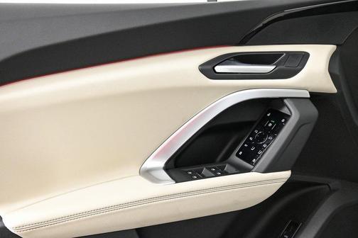 2025 Audi Q5 Premium
