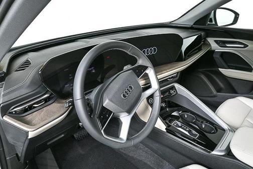 2025 Audi Q5 Premium