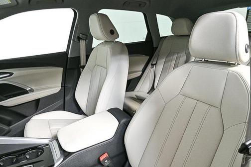 2025 Audi Q5 Premium