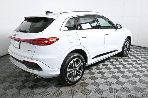 2025 Audi Q5 Premium