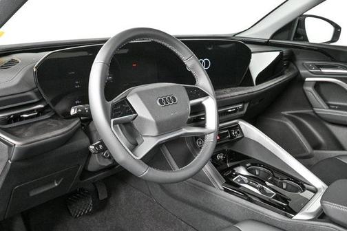 2025 Audi Q5 Premium
