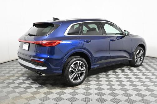 2025 Audi Q5 Premium