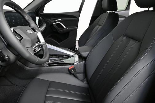 2025 Audi Q5 Premium